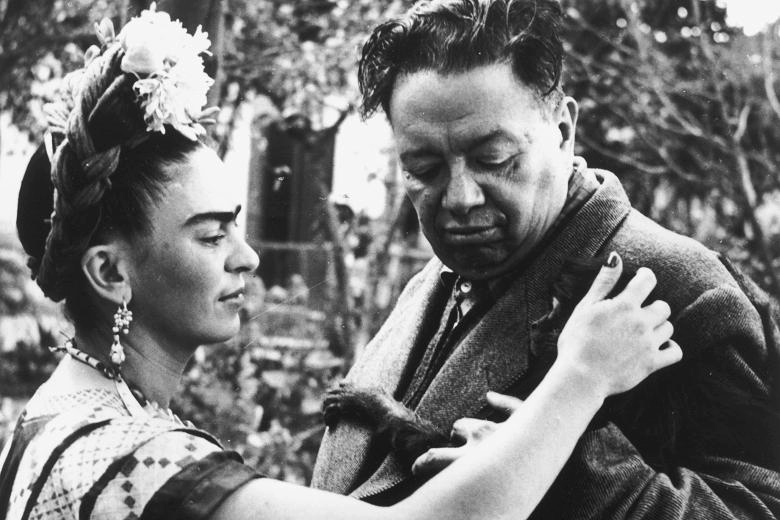 Lugares y memoria  exposicao-Frida-e-Diego-um-sorriso-no-final-do-caminho O universo íntimo de Frida Kahlo num tour digital pela Casa Azul 